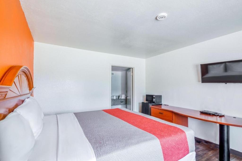 Oyo Hotel Baton Rouge Mid City Exteriör bild