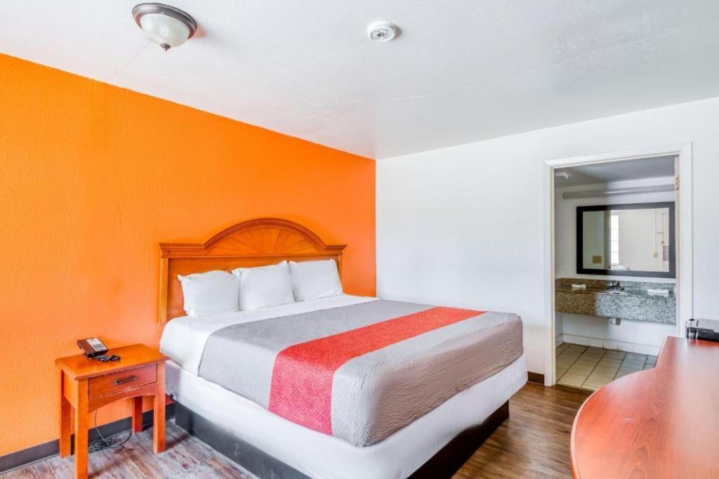 Oyo Hotel Baton Rouge Mid City Exteriör bild